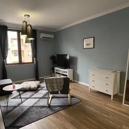 Cozy Spot In The Heart Of *